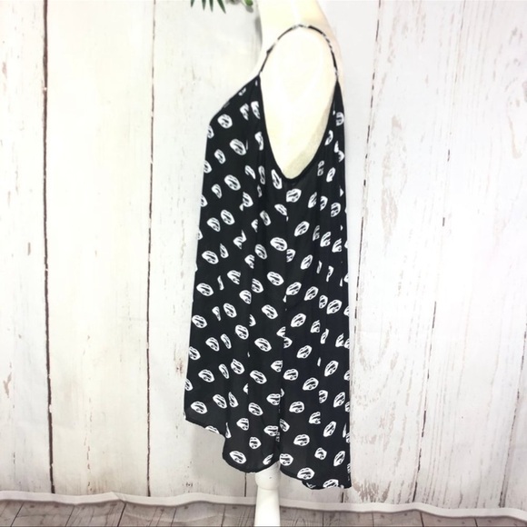TORRID SLEEVELESS CHIFFON BLACK BLOUSE SIZE plus 3 - Picture 8 of 8